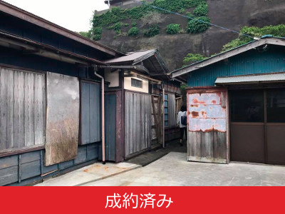 detached 波浮港